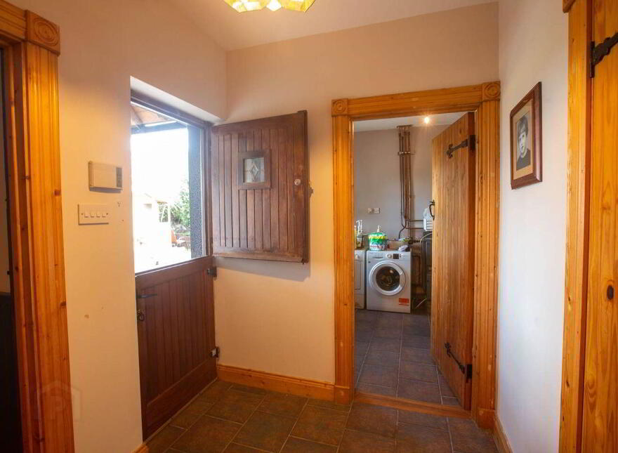 Castletown, Inch, Kilmichael, Y25WY06