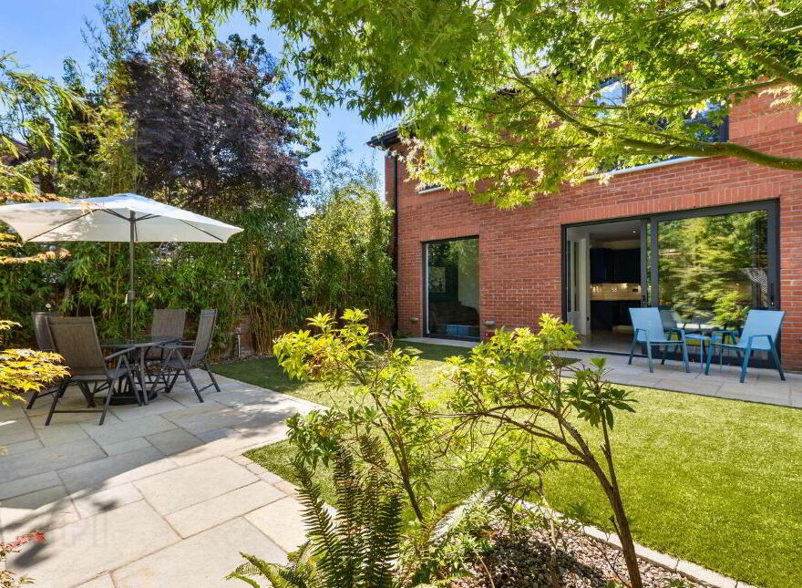 1a Larchfield Road, Windy Arbour, D14WR64