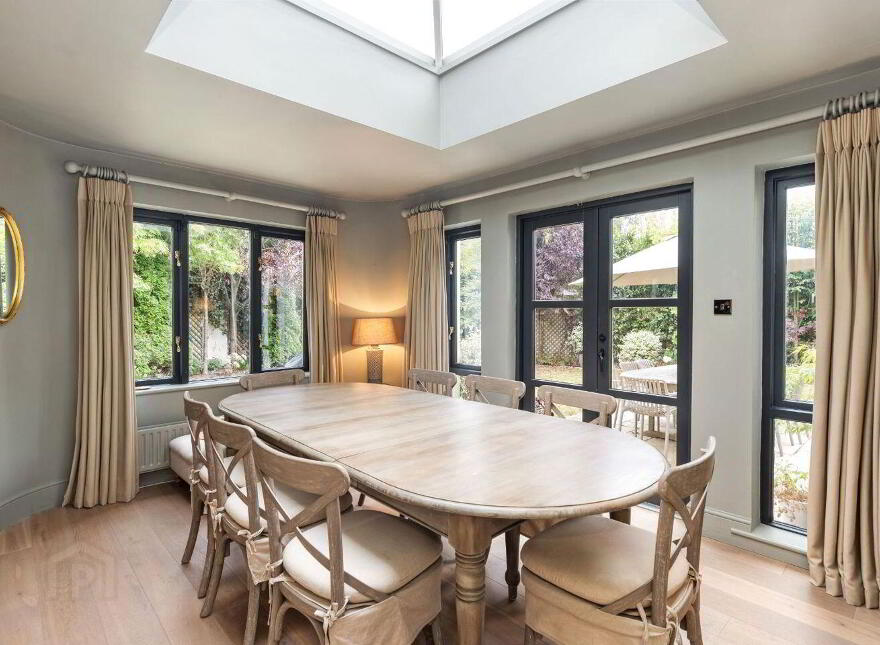 5 Roebuck Park, Goatstown, D14Y6R3