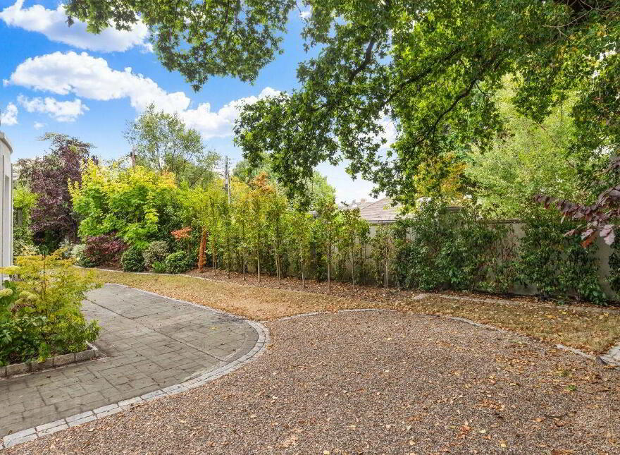 5 Roebuck Park, Goatstown, D14Y6R3