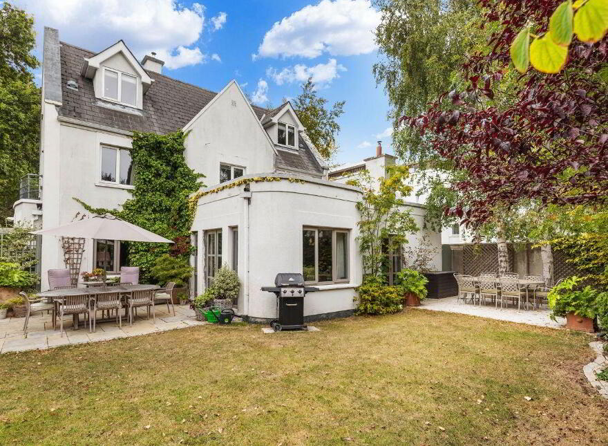 5 Roebuck Park, Goatstown, D14Y6R3