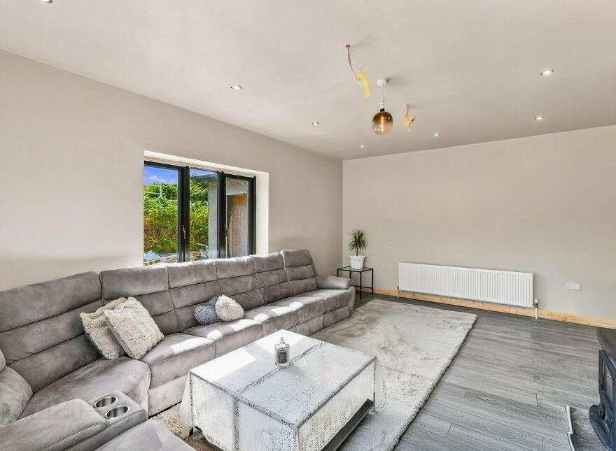Mountain Light, Ballinlug West, Killanne, Y21K6YX