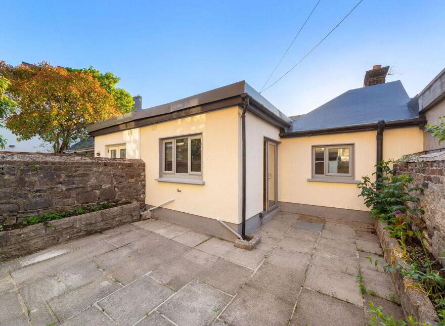 7 Albert Court East, Grand Canal Dock, D02PP46