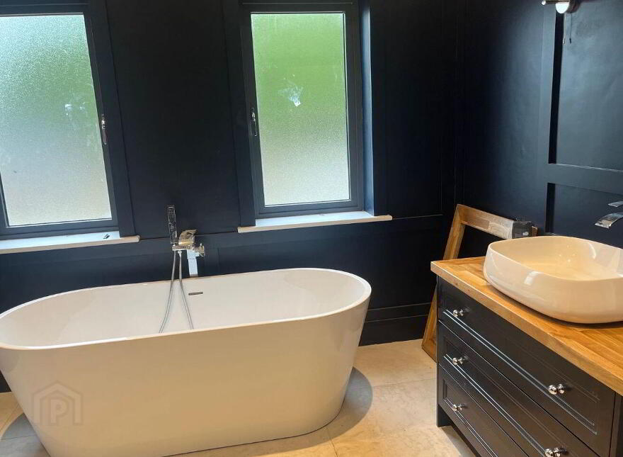 Ballymacegan, Portland, Portland, E45XY79