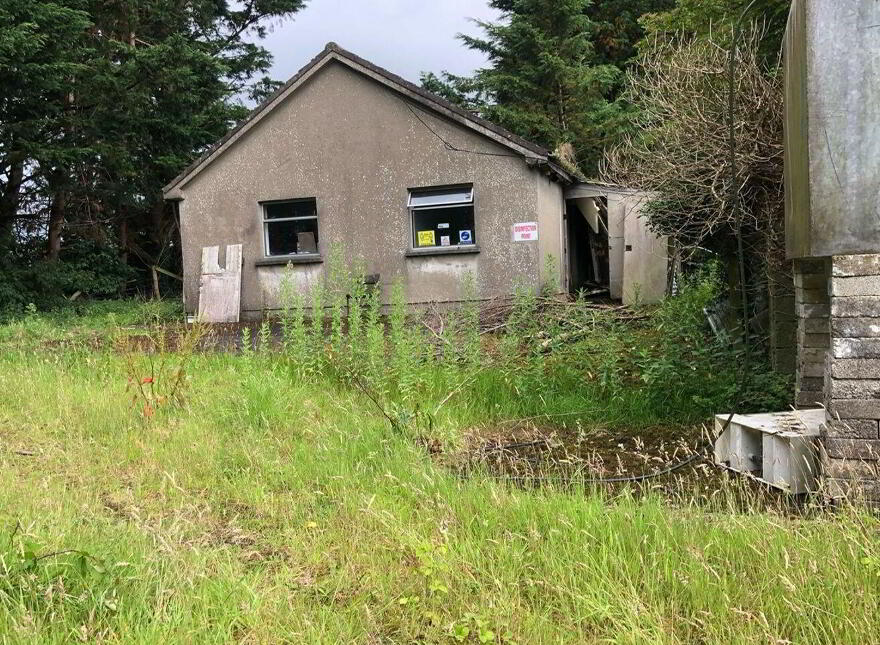 Glebe House, Ruins & Pig Farm Anglont, Killorglin