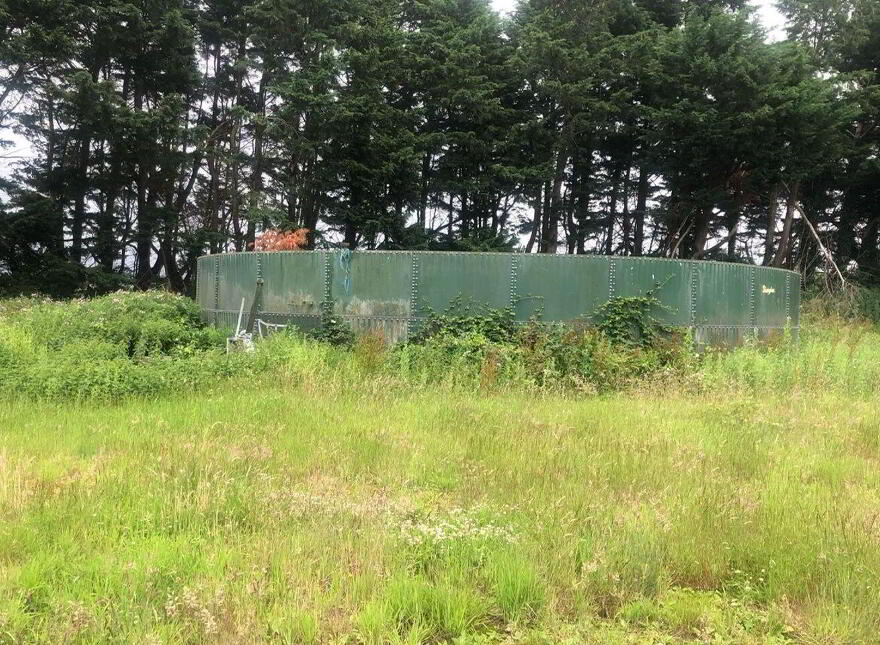 Glebe House, Ruins & Pig Farm Anglont, Killorglin