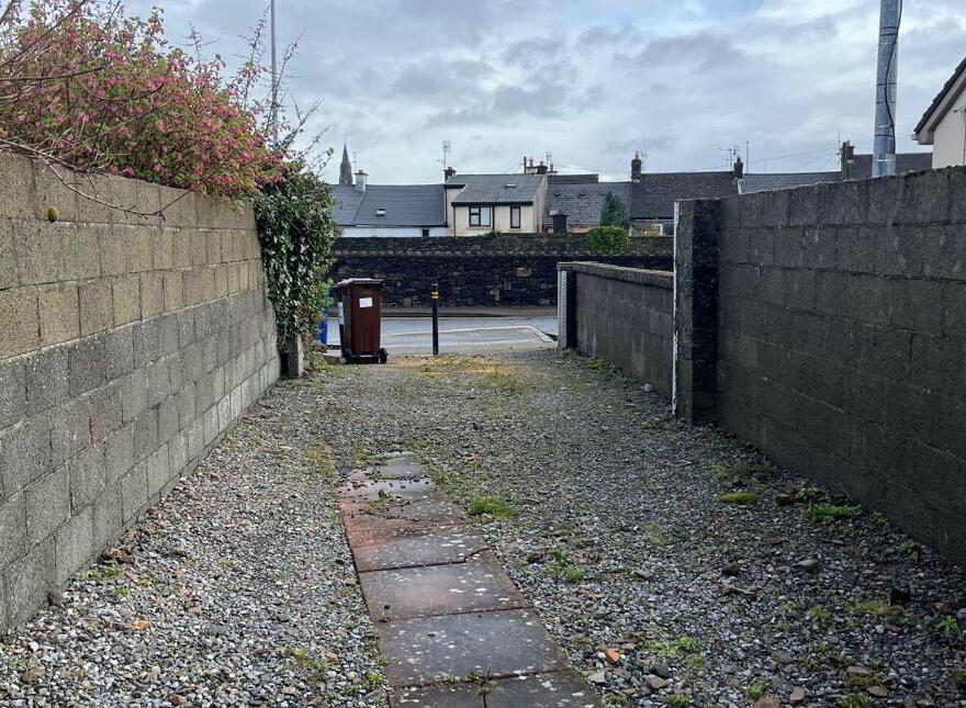 Ashe Road, Nenagh
