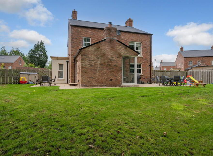 26 Willowbrook, Whiteabbey, Newtownabbey, BT37 9FE
