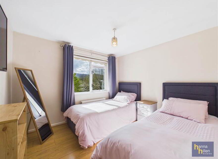 20 Carnagh, Newry, BT34 2QR