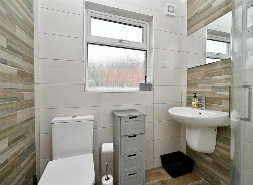 21 Ravenhill Court, Belfast, BT6 8FS
