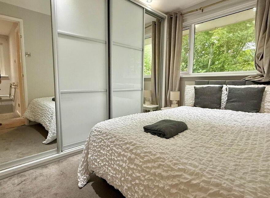 17 Rugby Court, Queens Quarter, Belfast, BT7 1PN