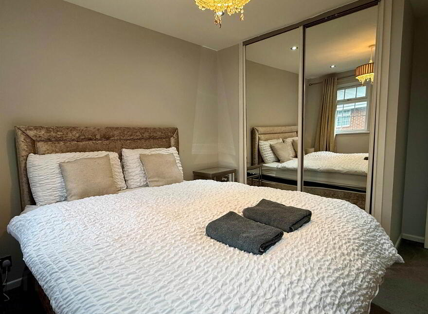 17 Rugby Court, Queens Quarter, Belfast, BT7 1PN