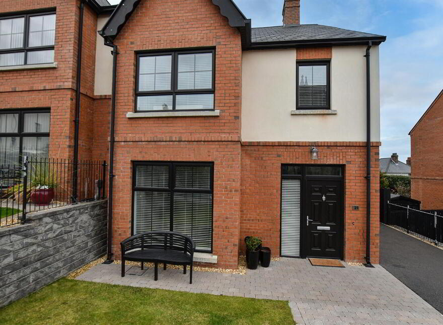 21 Donegall Park Gardens, Belfast, BT15 5EU
