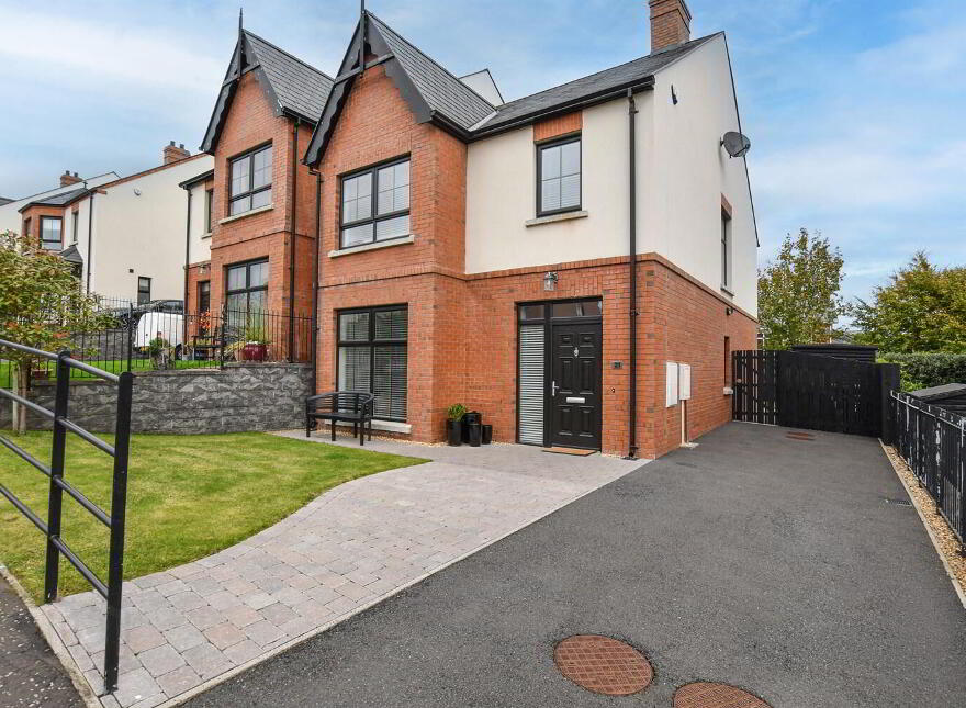 21 Donegall Park Gardens, Belfast, BT15 5EU
