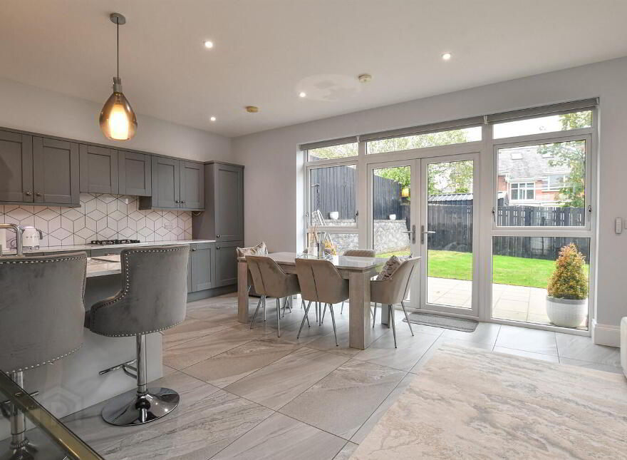 21 Donegall Park Gardens, Belfast, BT15 5EU