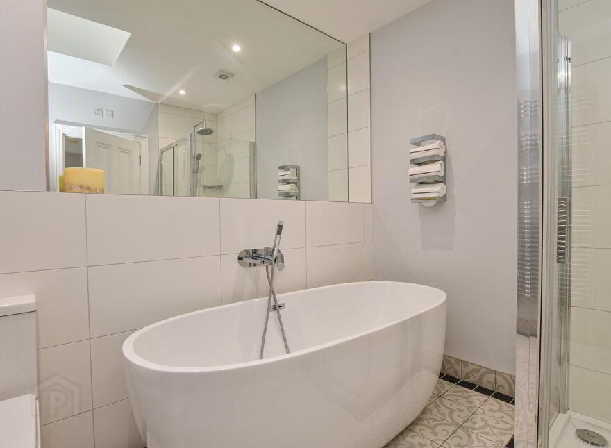 21 Donegall Park Gardens, Belfast, BT15 5EU