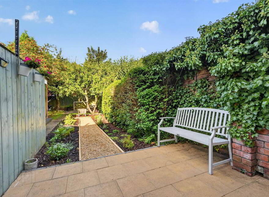 3 Belvedere Park, Stranmillis, Belfast, BT9 5GS