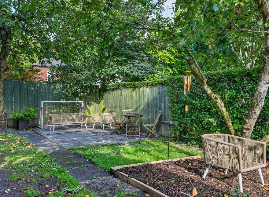 3 Belvedere Park, Stranmillis, Belfast, BT9 5GS
