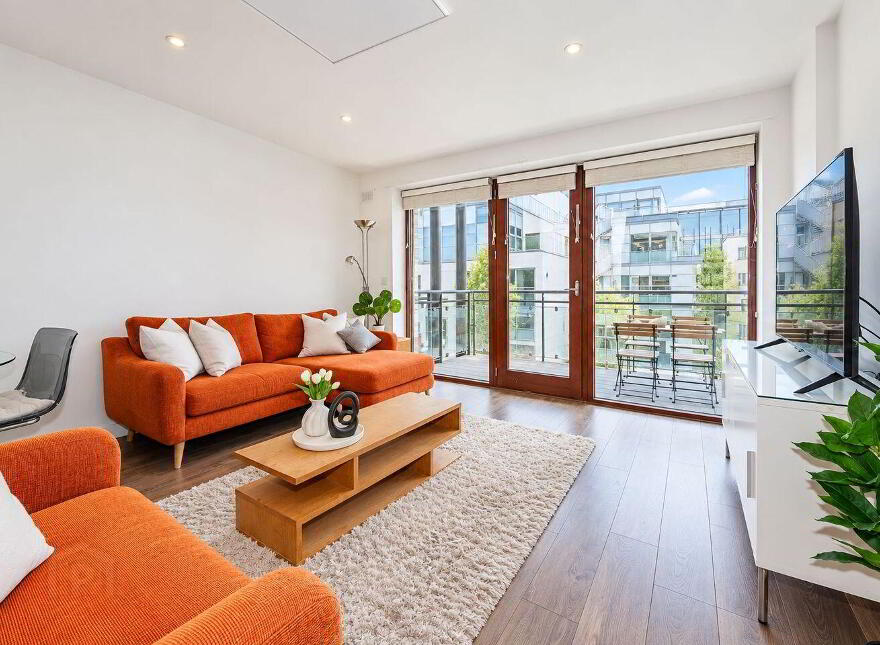 Block E, 231 Castleforbes Square, Ifsc, Ifsc, D01FT97