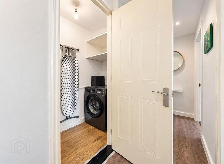 Block E, 231 Castleforbes Square, Ifsc, Ifsc, D01FT97
