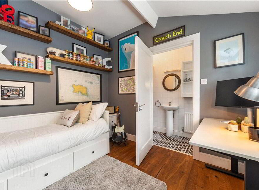 Olvin, 3A Vergemount Hall, Clonskeagh Road, Clonskeagh, Dublin 6, D06EE00