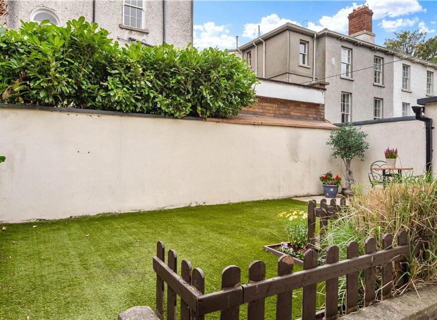 Olvin, 3A Vergemount Hall, Clonskeagh Road, Clonskeagh, Dublin 6, D06EE00