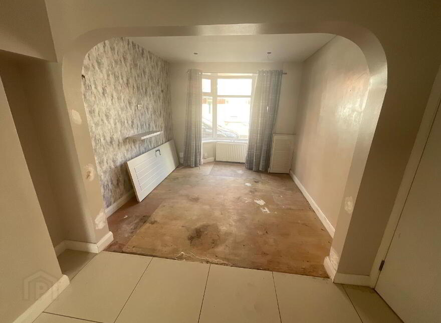 21 Oakmount Drive, Belfast, BT15 3RE
