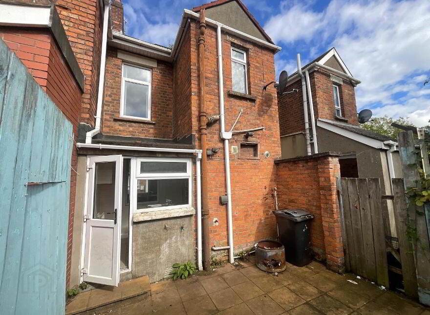 21 Oakmount Drive, Belfast, BT15 3RE
