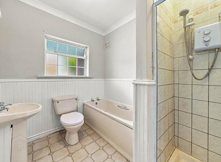 24 Garden City, Gorey, Y25XF59