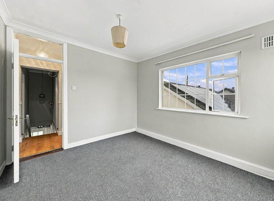 24 Garden City, Gorey, Y25XF59