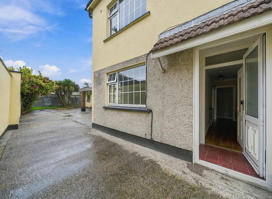 24 Garden City, Gorey, Y25XF59