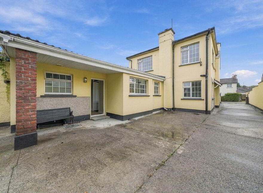 24 Garden City, Gorey, Y25XF59