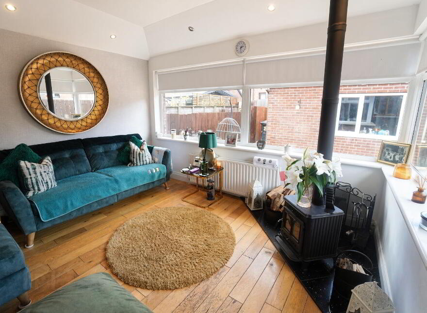 29 Town Park, Carrickfergus, BT38 8FG