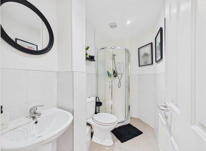 Apt 17 Casement Manor, 91-93 Andersonstown Road, Belfast, BT11 9BS