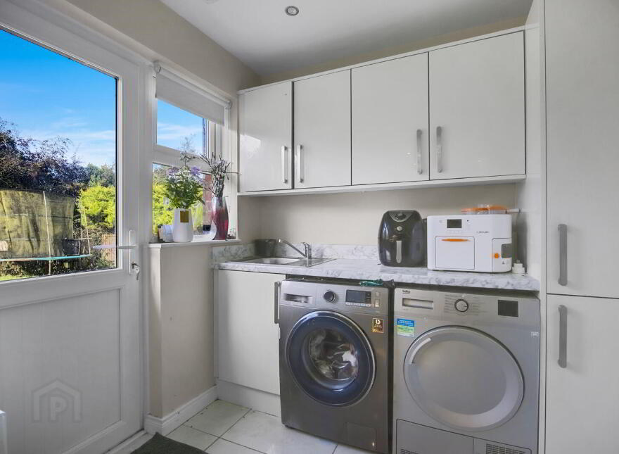 11 Aylesbury Road, Newtownabbey, BT36 7YP