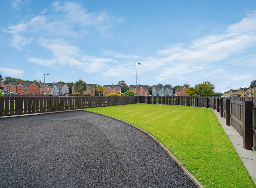 6 Muckle Hill View, Castlederg, BT81 7TR