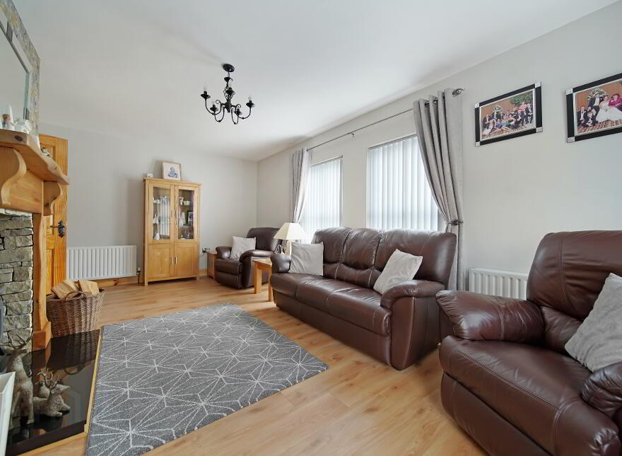 6 Muckle Hill View, Castlederg, BT81 7TR