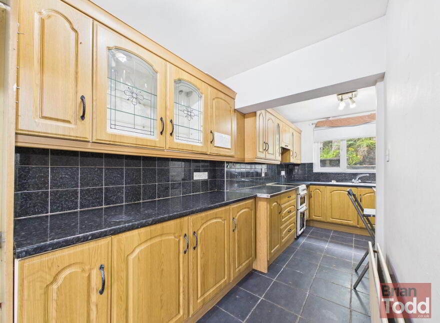 19 Bank Road, Larne, BT40 3AJ