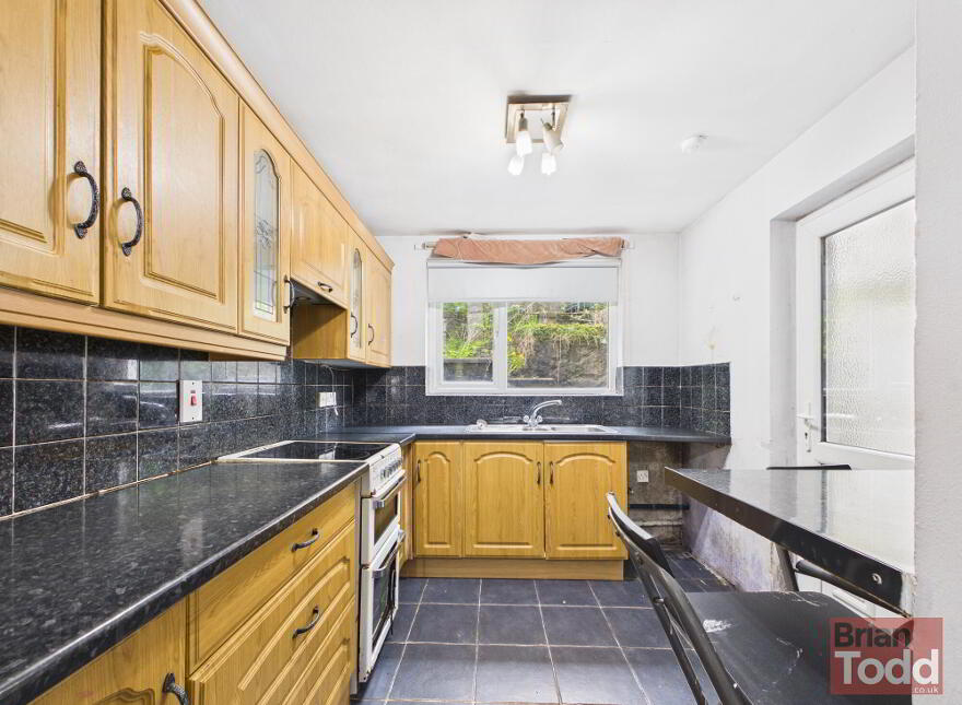 19 Bank Road, Larne, BT40 3AJ