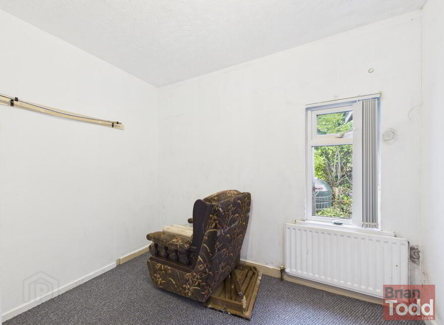 19 Bank Road, Larne, BT40 3AJ