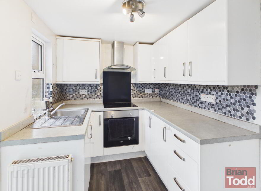 55 Laharna Avenue, Larne, BT40 1NF