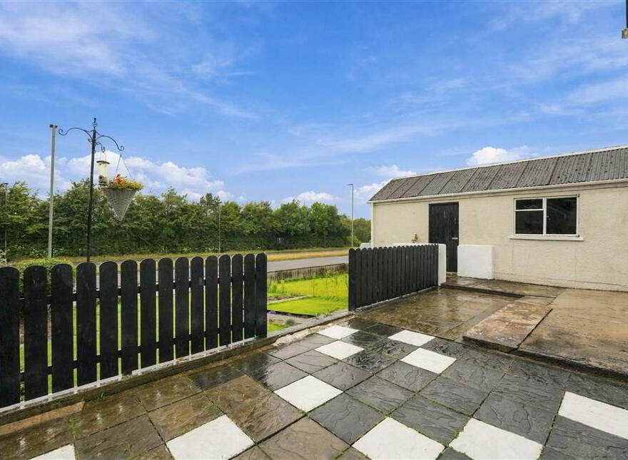 15 Rosspark, Ballymena, BT42 2JZ