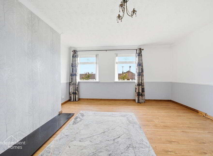 13 Kylemore Gardens, Larne, BT40 2HU