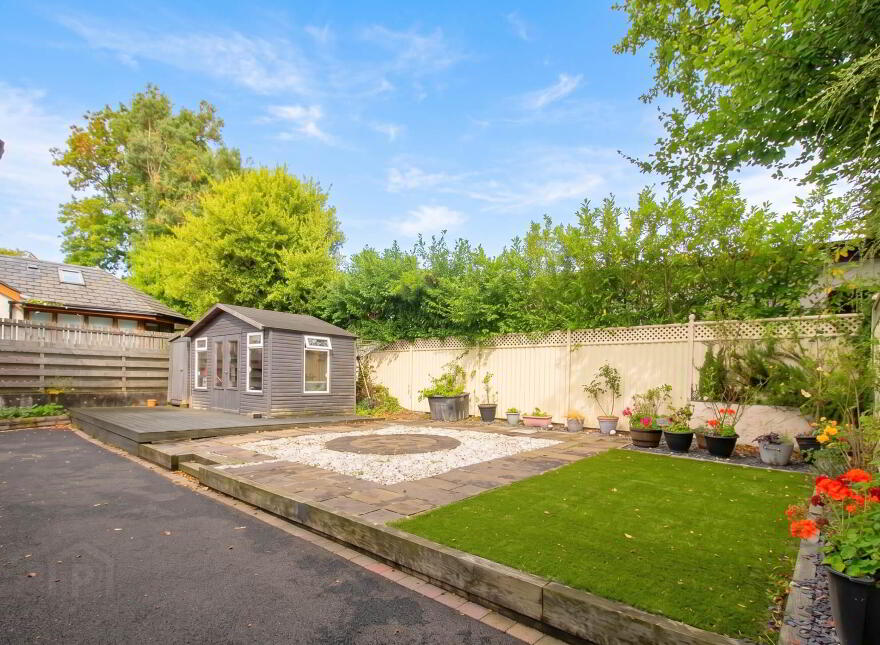 424 Belfast Road, Bangor, BT19 1UE