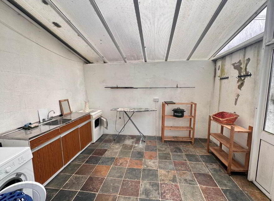 Main Street, Oughterard, H91E9XW