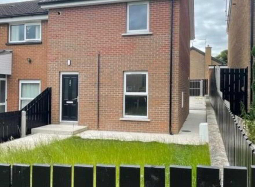 705, A Pinebank, Tullygally, Craigavon, BT65 5DA photo