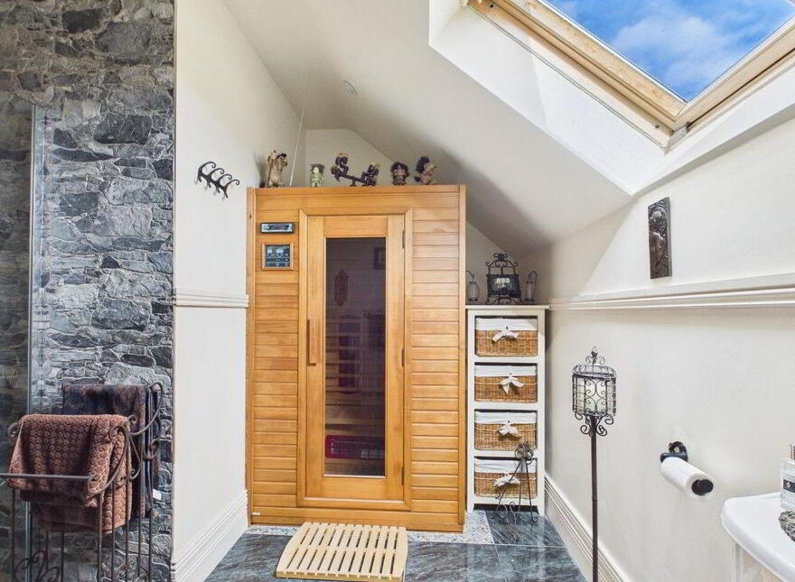 5 Saint Andrew's, Crickstown, Curragha, A84ND78