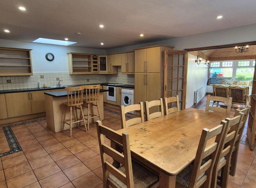 Old Chapel Court, Old Chapel Lane, Tullow, R93E302