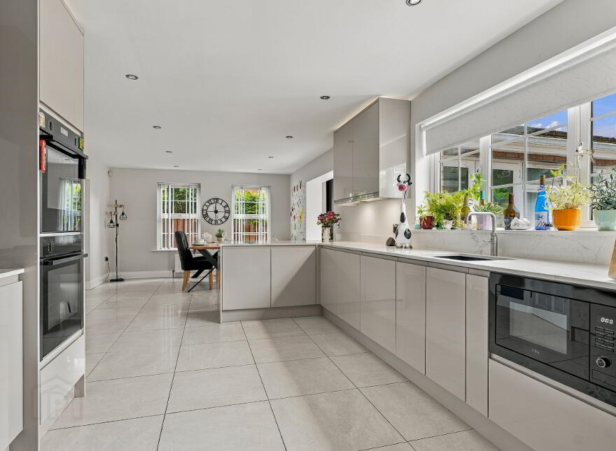 12 Beechfield Manor, Lurgan, BT66 7GR