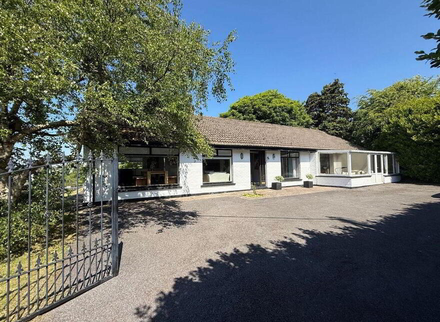 Wylde, Summercove, Kinsale, P17T998